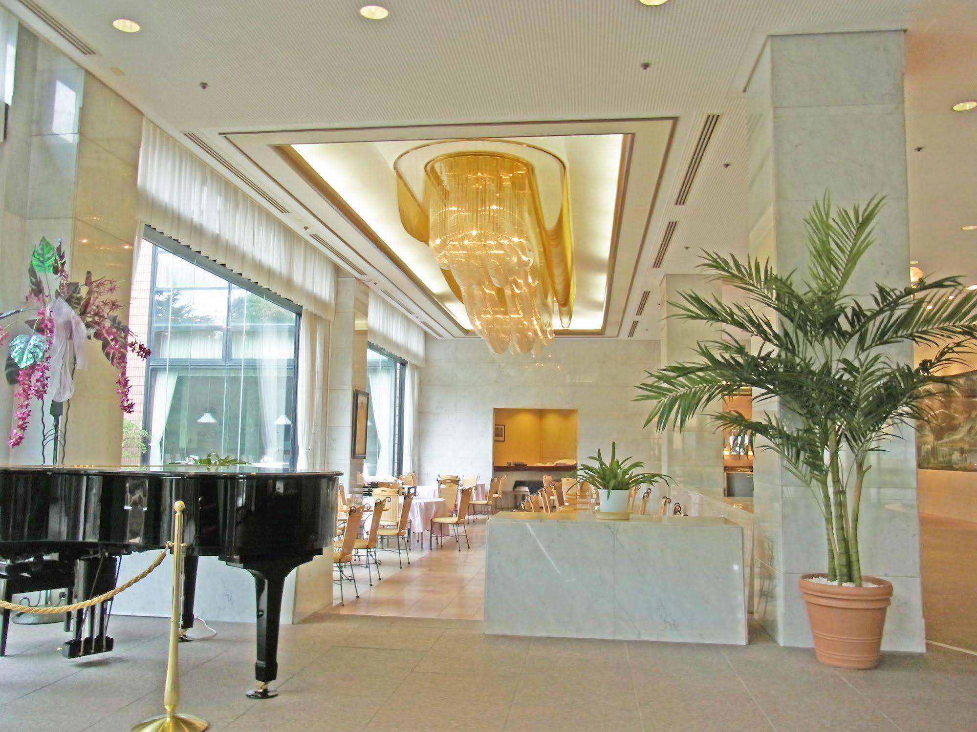 Hotel Pearl Garden Takamatsu Exterior foto